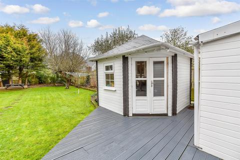 44 Alder Road, Folkestone, CT19 5DA