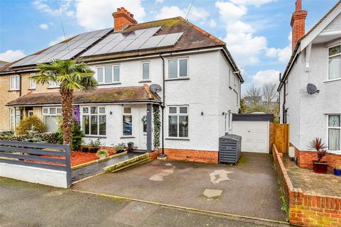4 bedroom semi-detached house for sale, Alder Road, Folkestone CT19