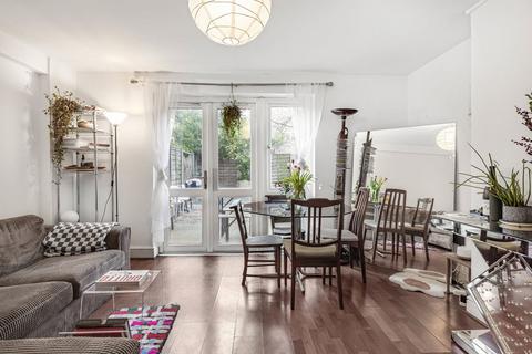 undefined, New North Road, Hoxton, London, N1