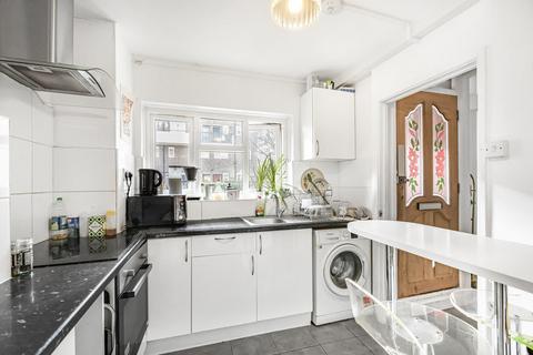 3 bedroom apartment to rent, New North Road, Hoxton, London, N1