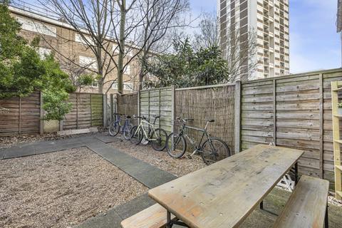 3 bedroom apartment to rent, New North Road, Hoxton, London, N1