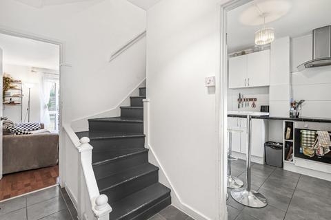 3 bedroom apartment to rent, New North Road, Hoxton, London, N1
