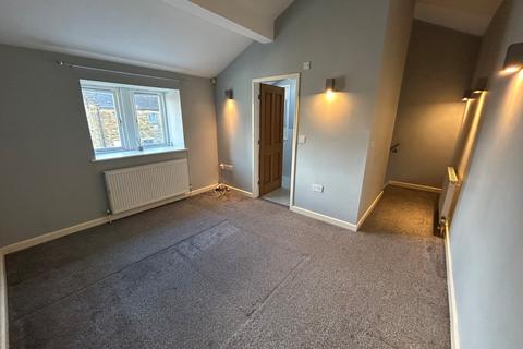 1 bedroom barn conversion to rent, Julian Drive, Queensbury, Bradford, BD13