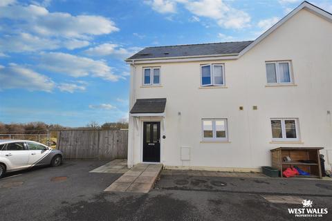 undefined, Leven Close, Hook, Haverfordwest