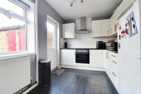undefined, Benedict Road, Hull