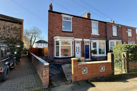 2 bedroom end of terrace house for sale, Old Road, Chesterfield