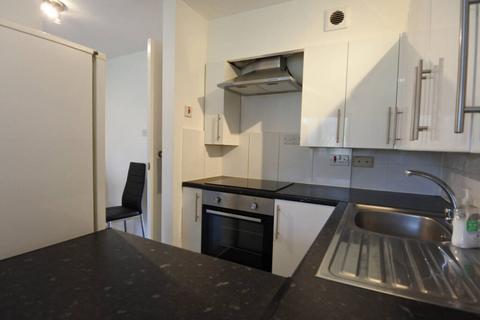 1 bedroom flat to rent, Rusper Close, London NW2