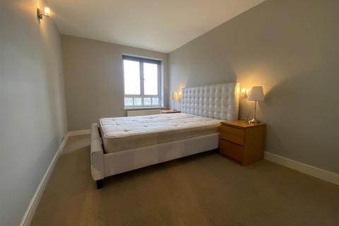 1 bedroom house to rent, Admiral Walk, London