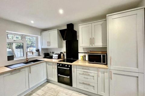 7 Bowes Drive, Cannock, WS11 5JH