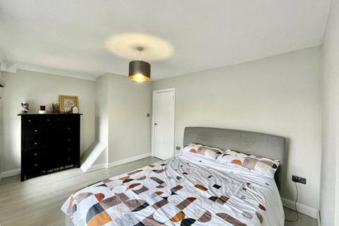 7 Bowes Drive, Cannock, WS11 5JH