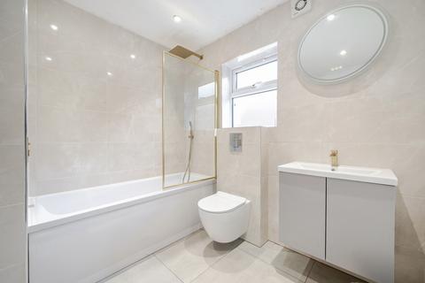 51 Hillside, Harefield, Uxbridge, UB9 6AU