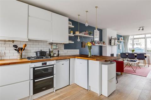 2 bedroom maisonette for sale, Guide £550,000 - £575,000 Temple Street, London E2