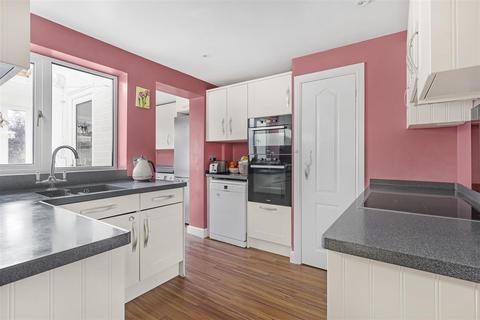9 Cliveden Close, Cambridge, CB4 3LX