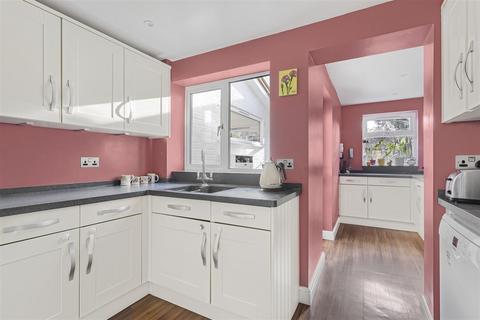 9 Cliveden Close, Cambridge, CB4 3LX