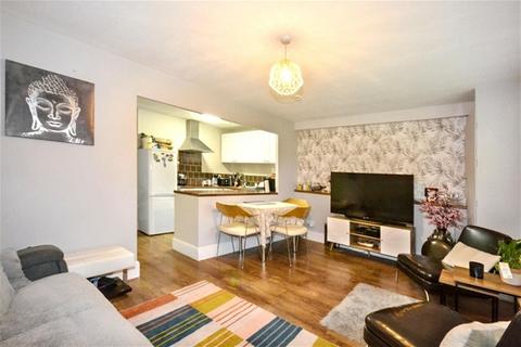 1 bedroom maisonette for sale, Park Place, Park Street