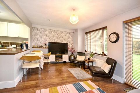 1 bedroom maisonette for sale, Park Place, Park Street