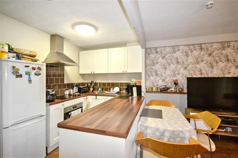 1 bedroom maisonette for sale, Park Place, Park Street