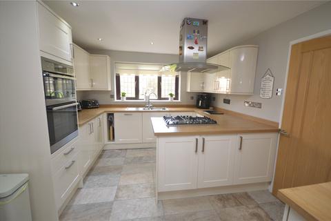 4 bedroom detached house for sale, Woodmere, Luton, Bedfordshire, LU3