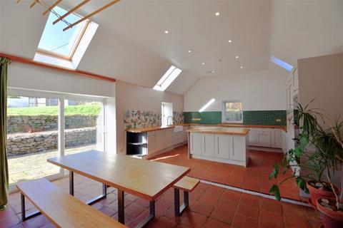 5 bedroom cottage for sale, Glenbarr, by Tarbert