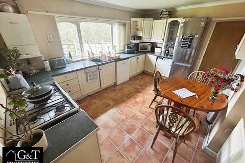 3 bedroom bungalow for sale, The Woodlands, Woodland Avenue, Brierley Hill