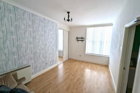 1 bedroom apartment to rent, 42 The Woodlands, Birkenhead CH41