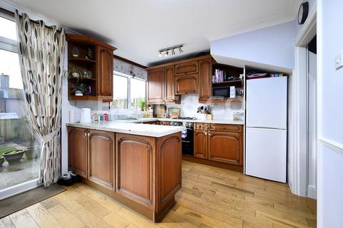 3 bedroom terraced house for sale, Homefield Road, Edgware, Middx, HA8