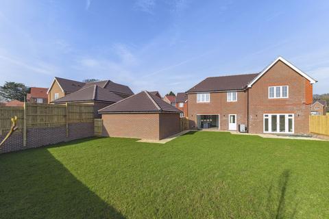 5 bedroom detached house for sale, Plot 12, Yew at Knights Grove, Newbury Upper Stone Rise (off Stoney Lane), Ashmore Green, Newbury  RG18 9HG