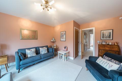 3 bedroom terraced house for sale, Peony Drive, Mitcham CR4