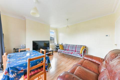 14a Pollard Road, Morden, SM4 6EG
