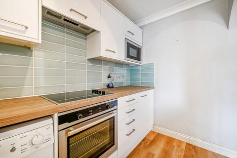 290 Brangwyn Crescent, London, SW19 2UF