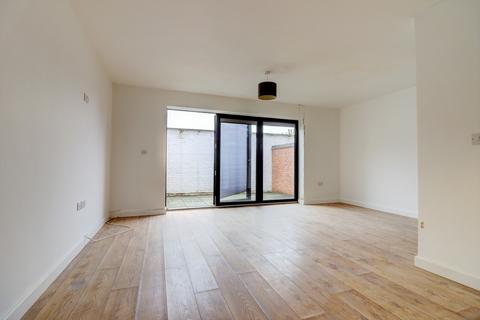 2 bedroom end of terrace house for sale, Station Road, Buckinghamshire HP13