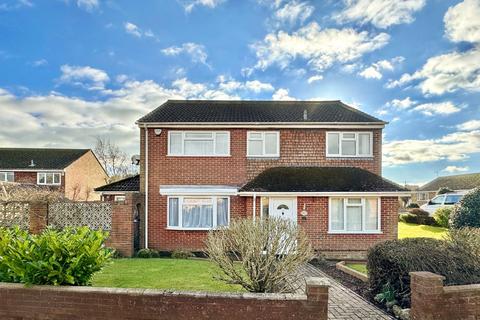 4 bedroom detached house for sale, Elizabeth Drive, Folkestone CT18