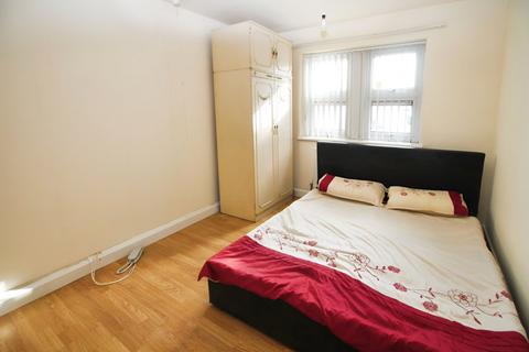 1 bedroom apartment for sale, Spring Grove Street, Springwood, West Yorkshire HD1