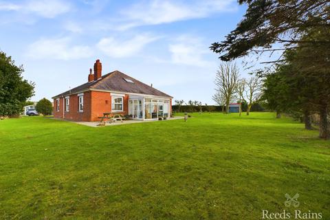 5 bedroom bungalow for sale, Keyingham Road, Hull HU12