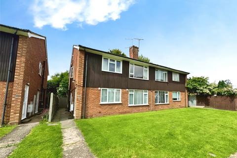 2 bedroom end of terrace house to rent, Raymond Avenue, Kent CT1