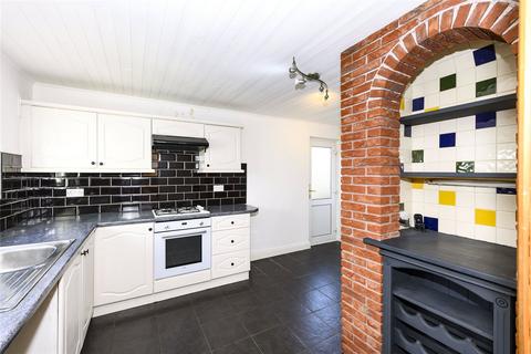 4 Hutton Way, Carlisle, CA2 7TA