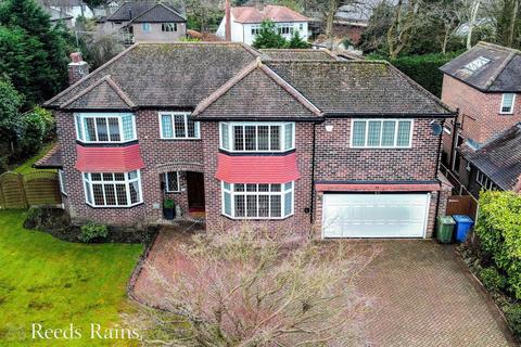 4 bedroom detached house for sale, Kenilworth Road, Greater Manchester M33