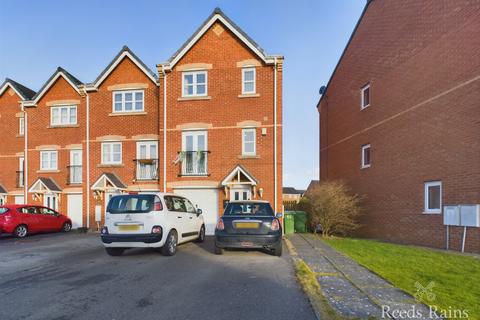 5 bedroom end of terrace house for sale, Nightingale Drive, Stockton-on-tees TS19