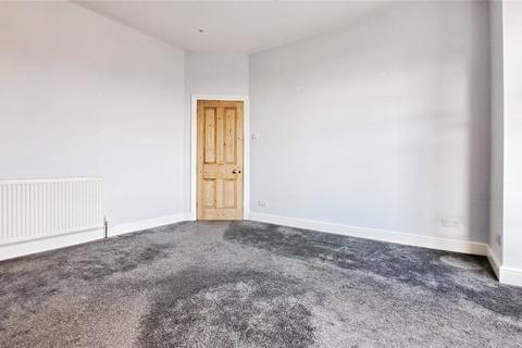 2 bedroom flat to rent, Cromer Walk, East Sussex TN34