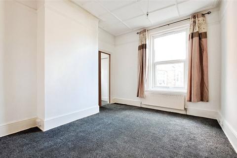 2 bedroom flat to rent, Cromer Walk, East Sussex TN34