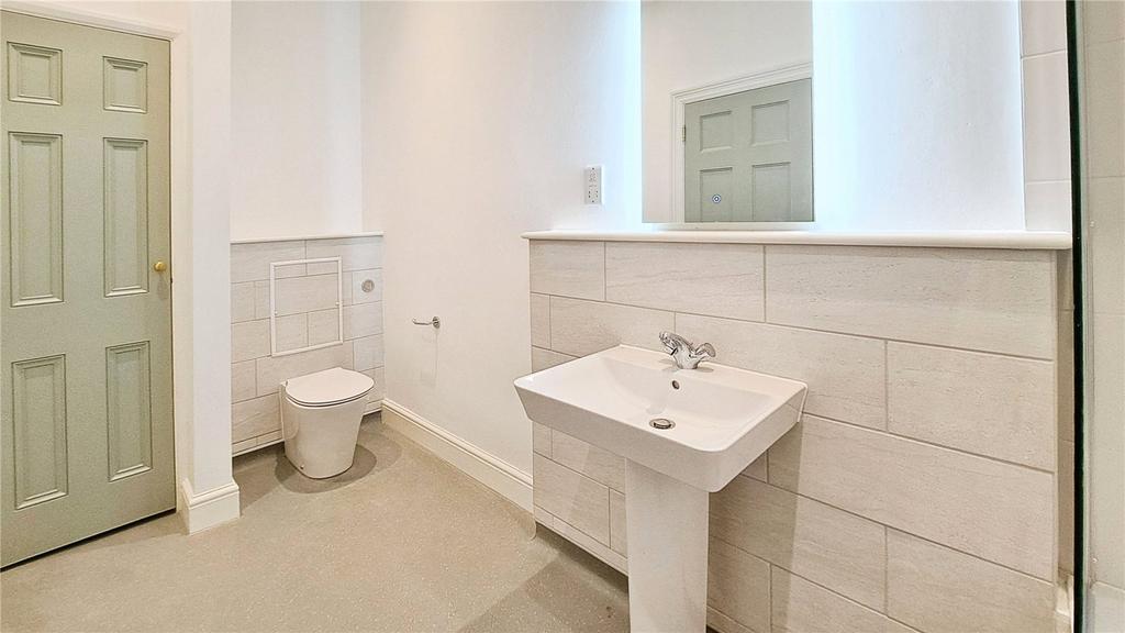 Bathroom/Wc