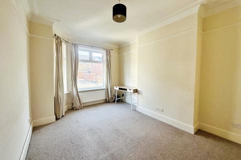 2 bedroom terraced house to rent, Garth Terrace, North Yorkshire YO30