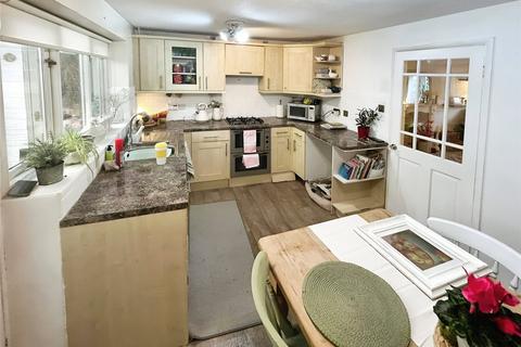 3 bedroom semi-detached house for sale, Heron Close, Loughborough LE12