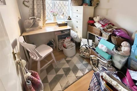 3 bedroom semi-detached house for sale, Heron Close, Loughborough LE12