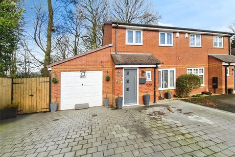 3 bedroom semi-detached house for sale, Hallview Way, Manchester M28