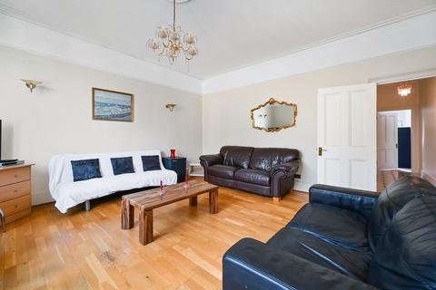 2 bedroom flat to rent, Redcliffe Gardens, SW10