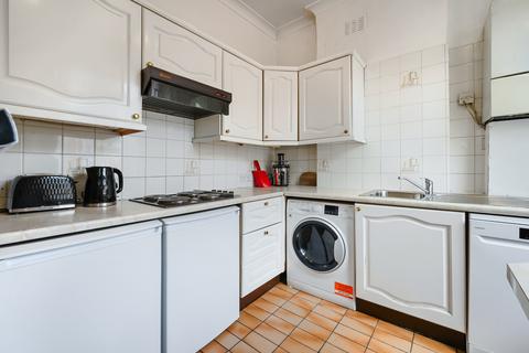 2 bedroom flat to rent, Redcliffe Gardens, SW10