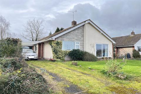 3 bedroom detached bungalow for sale, Cloverdale Drive, Preston-On-Wye, Hereford, HR2