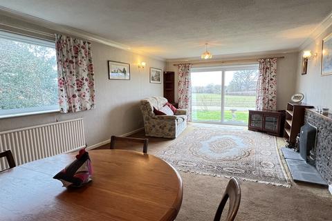 3 bedroom detached bungalow for sale, Cloverdale Drive, Preston-On-Wye, Hereford, HR2