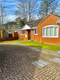 3 bedroom detached bungalow to rent, Church Mews, Stevenage SG1